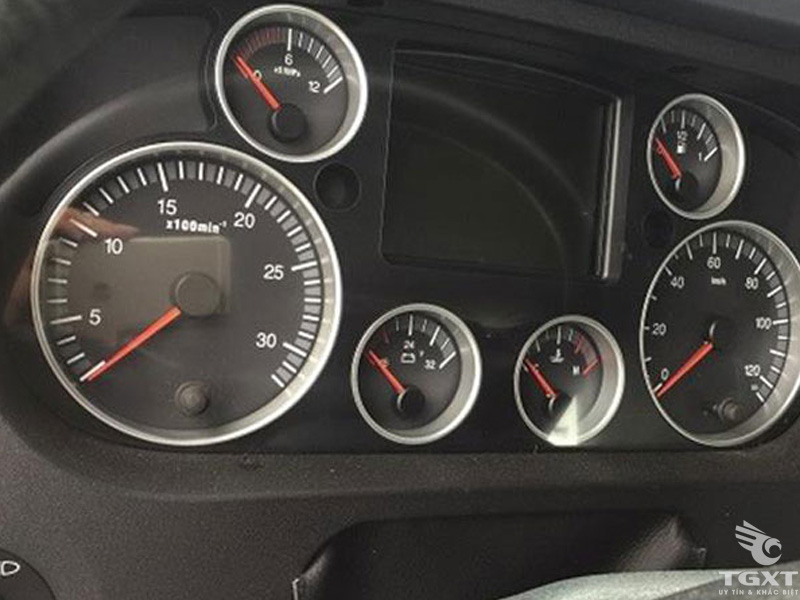 Xe Ben Howo 4 Chân 371Hp Thùng Đúc