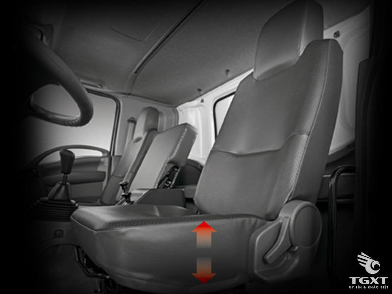 Xe Tải Isuzu FRR90NE5 6.2 Tấn Thùng Bạt