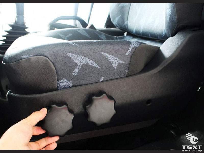 Xe Bồn Chở Cám Hino FL8JT7A 26 Khối