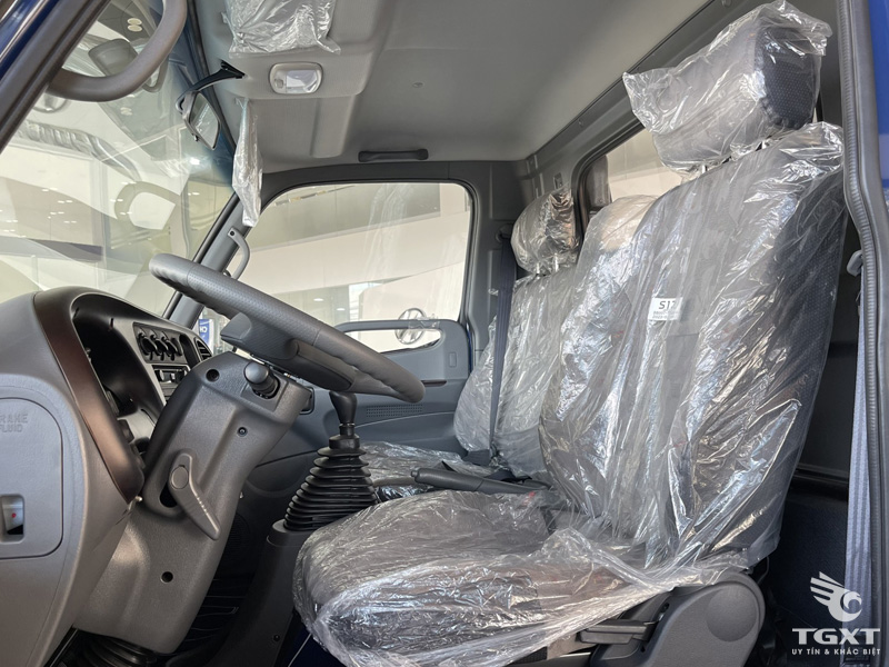 Xe Tải Hyundai Mighty N500LA 2.1 Tấn Thùng Kín