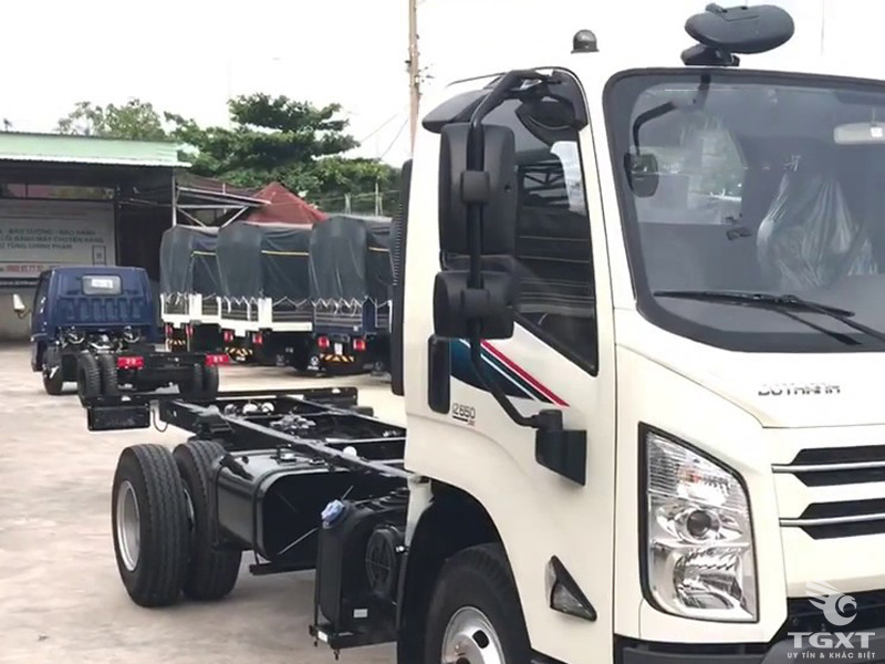 Xe Tải Đô Thành IZ650SE 6.5 Tấn Thùng Kín