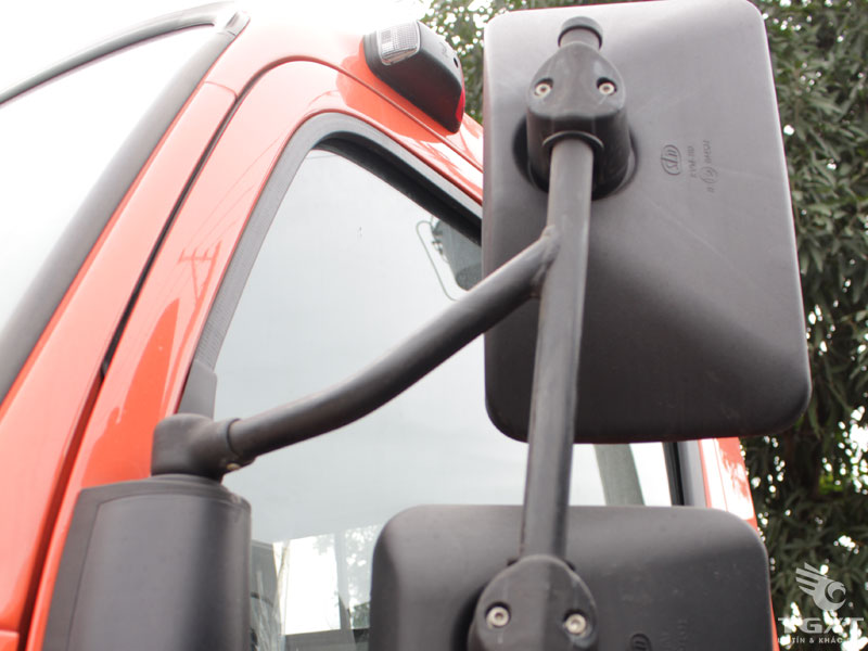 Xe Tải Fuso 5T5 Gắn Cẩu Unic 3 Tấn 4 Khúc