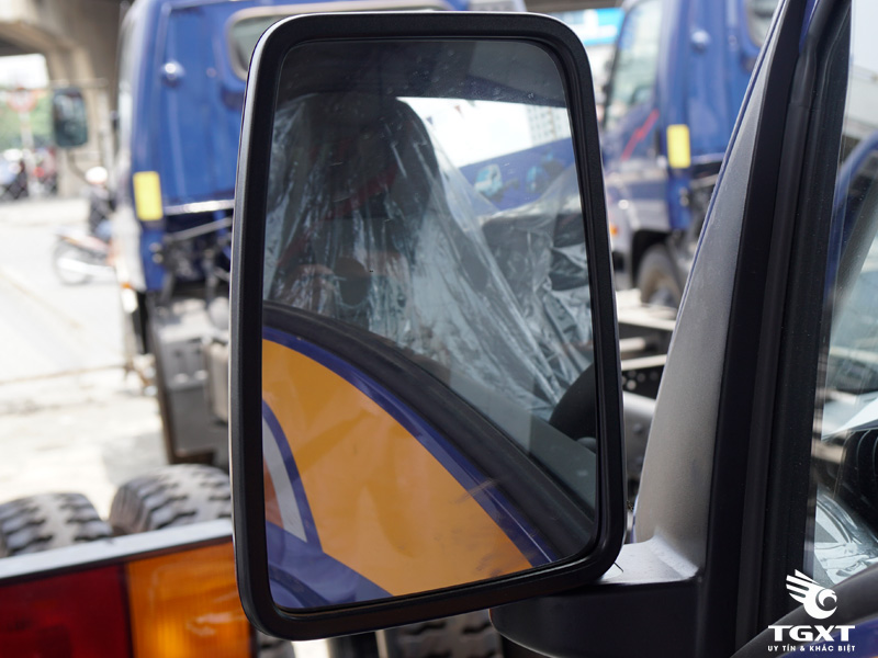 Xe Tải Hyundai New Porter H150 1 Tấn Thùng Đông Lạnh