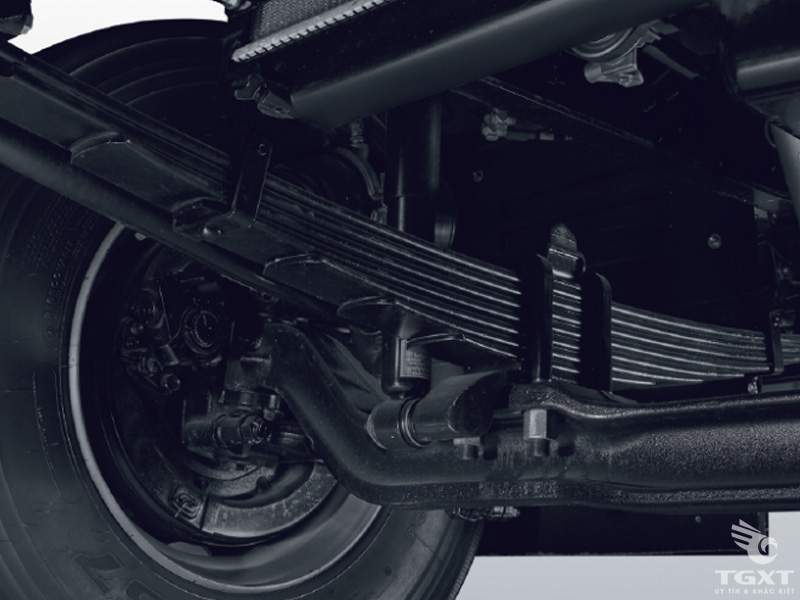 Xe Bồn Isuzu 3 Chân Chở Thức Ăn Gia Súc 26 Khối