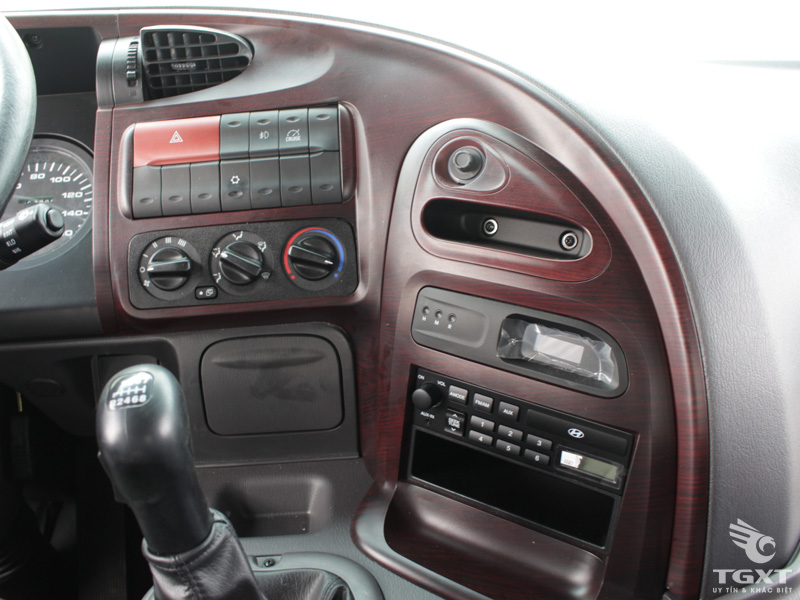 Xe Đầu Kéo Hyundai HD1000 Máy 410Ps 2 Cầu 6x4