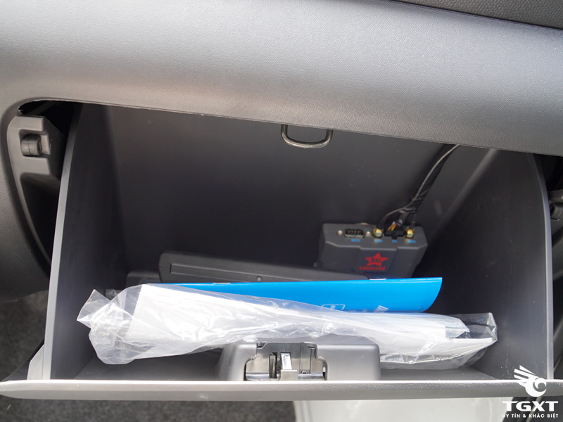 Xe Tải Suzuki Carry Pro 600Kg Thùng Kín