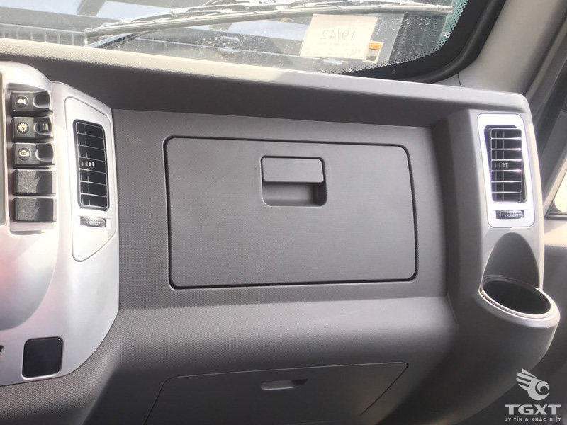 Xe Bồn Chở Xăng Dầu TMT KC7050D2 5 Tấn 6.7 Khối