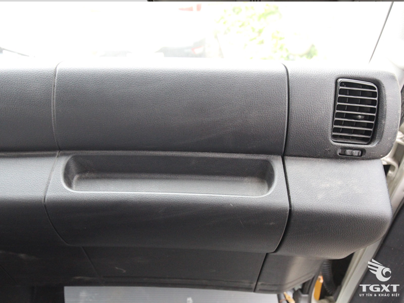 Xe Tải Hino FM 14 Tấn Nâng Đầu Chở Máy Công Trình