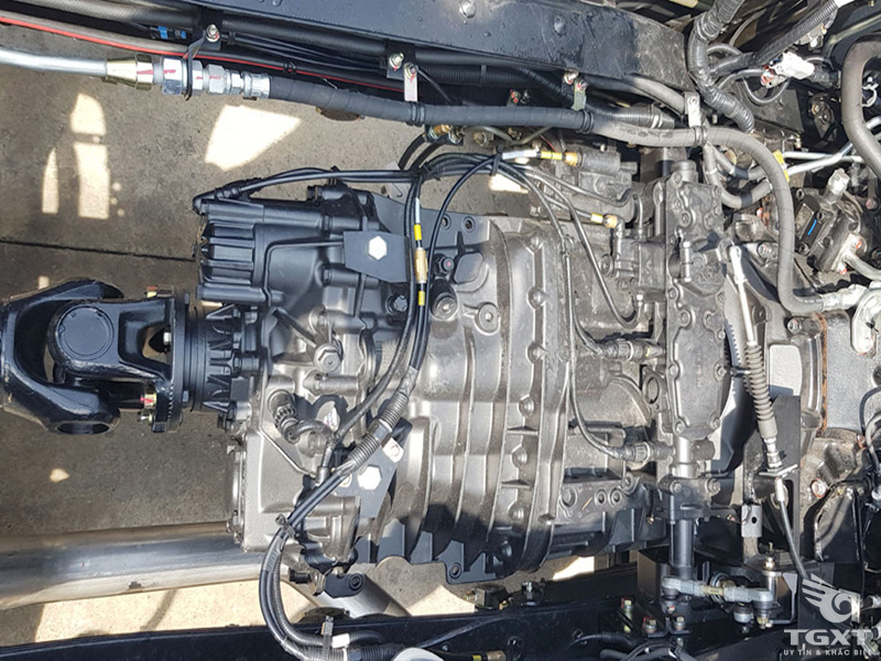 Xe Tải Isuzu Vĩnh Phát GINGA 17T9 4 Chân Thùng Bạt