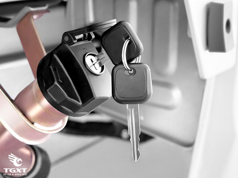 Xe Tải Veam VPT095 990Kg Thùng Bán Hàng Lưu Động