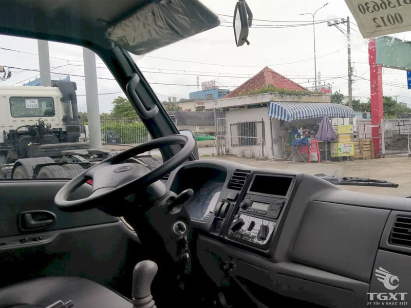 Xe Tải Đô Thành IZ200 2 Tấn Thùng Kín