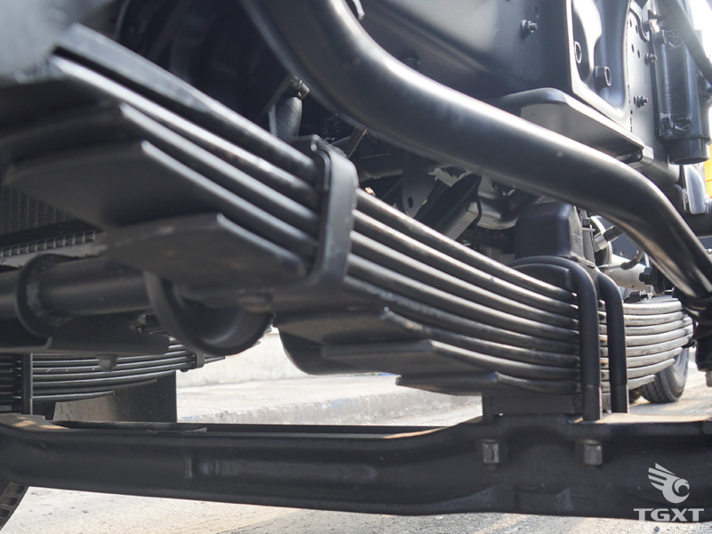 Xe Tải Hyundai HD120SL 8 Tấn Thùng Bạt Bửng Nâng