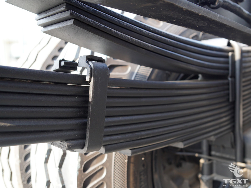 Xe Đầu Kéo Hyundai Xcient 2 Cầu Máy 380ps