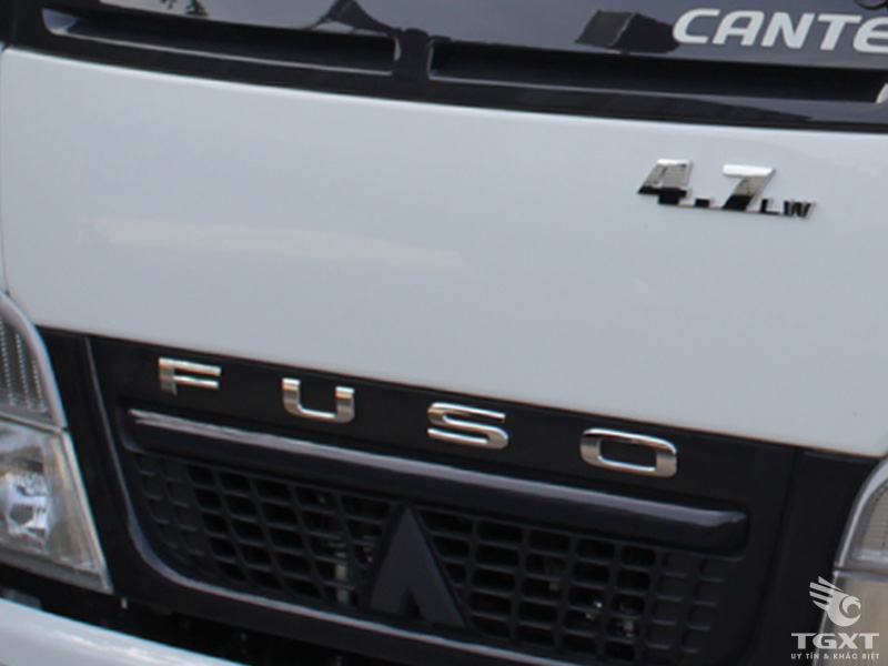 Xe Tải Fuso Canter 4.7LW 1.9 Tấn Thùng Bạt