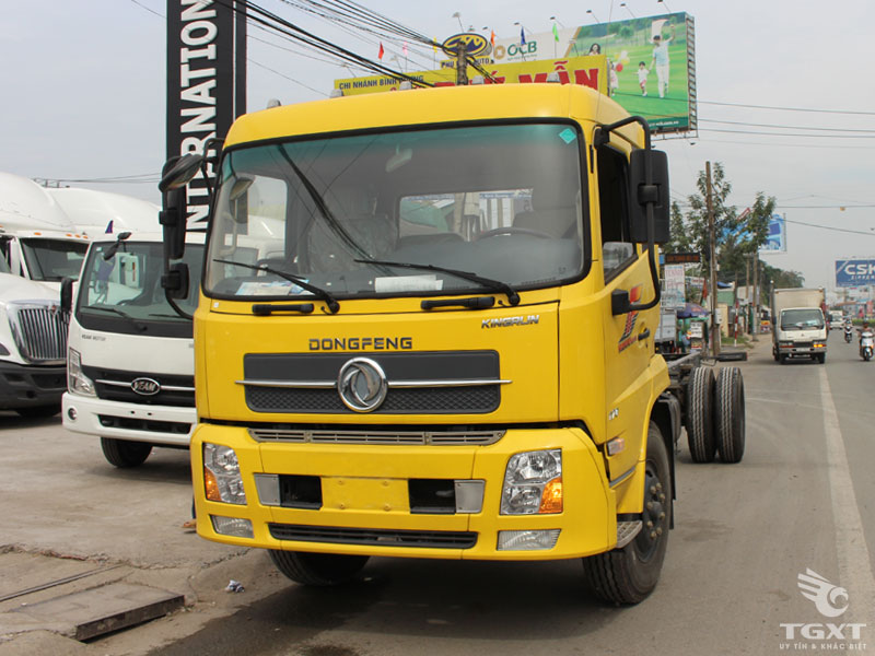 Xe Cẩu Dongfeng B180 6T7 Gắn Cẩu Unic URV504