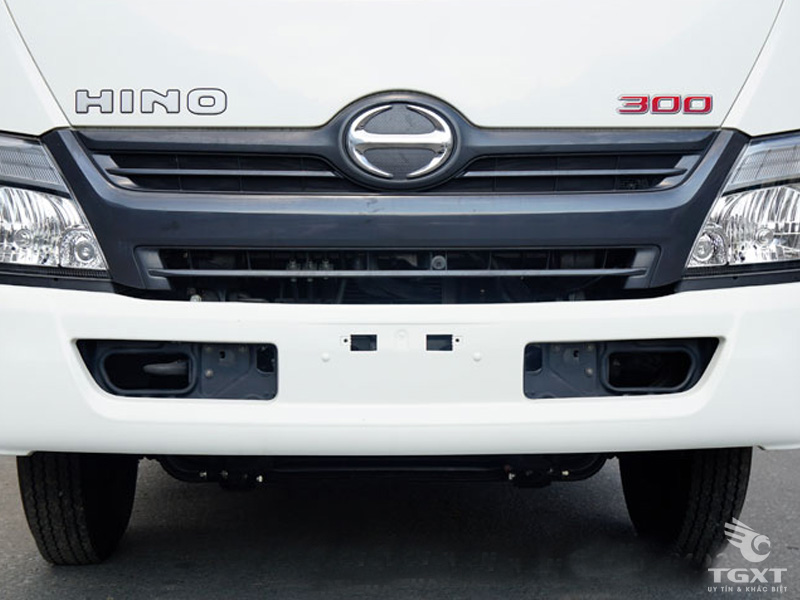 Xe Tải Hino XZU720L 3.5 Tấn Thùng Kín