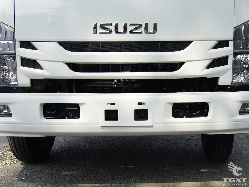 Xe Tải Isuzu NPR85K 2 Tấn Gắn Cẩu Unic 3 Tấn 5 Khúc