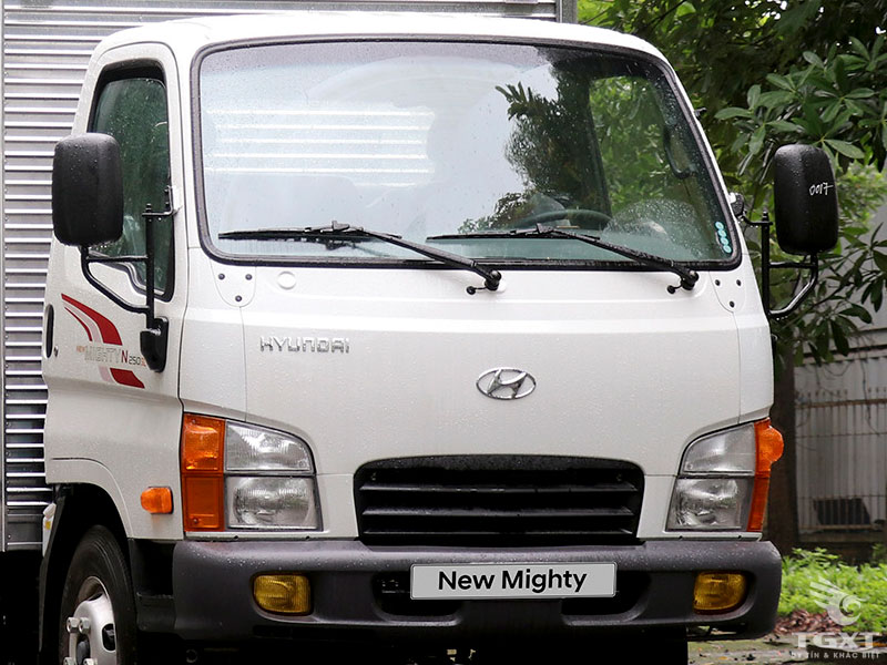Xe Tải Hyundai New Mighty N250SL 2T5 Thùng Kín Gắn Bửng Nâng