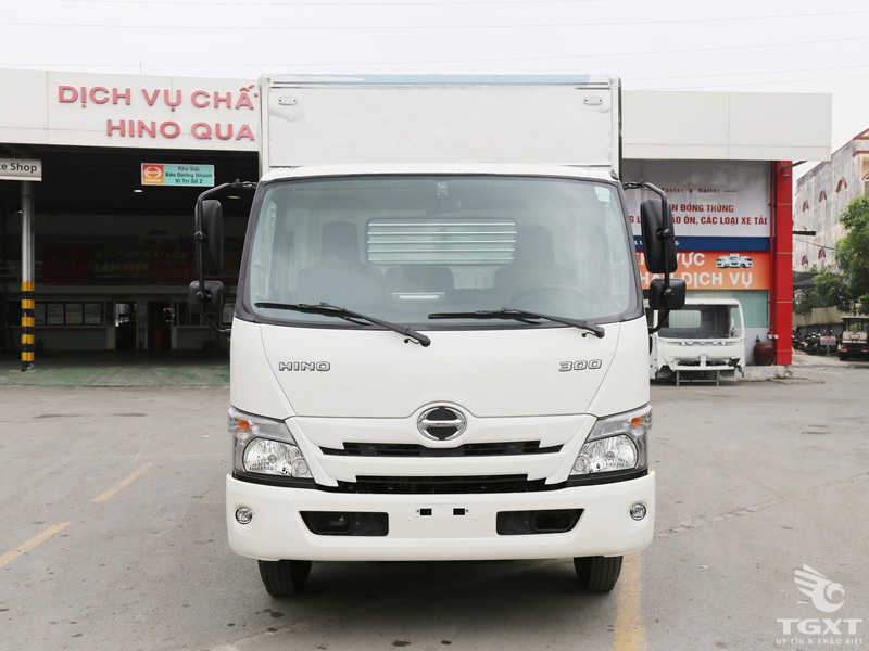 Xe Tải Hino XZU710L 2.5 Tấn Thùng Bạt