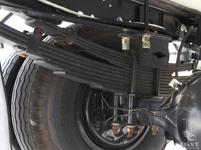 Xe Tải Isuzu Vĩnh Phát NK650 3.5 Tấn Thùng Bạt