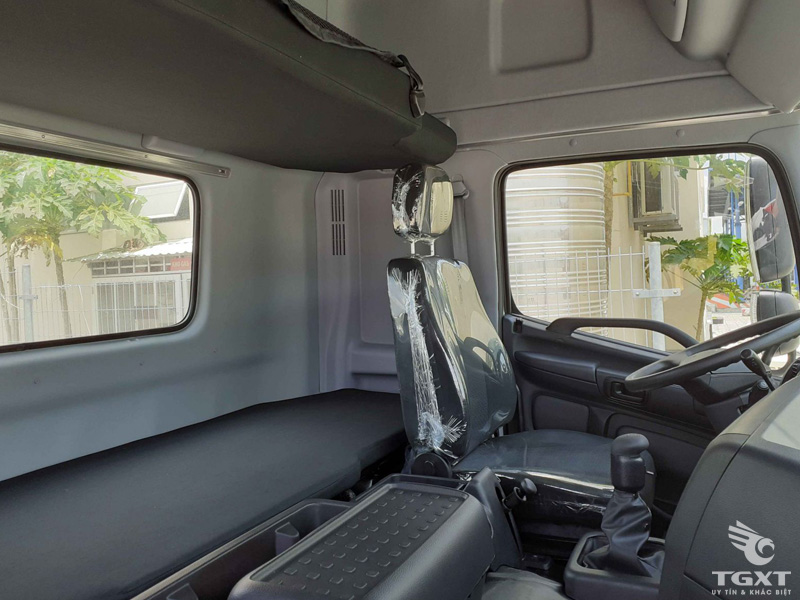 Xe Đầu Kéo Hino Cabin Nóc Cao 02 Giường-SS2P-406