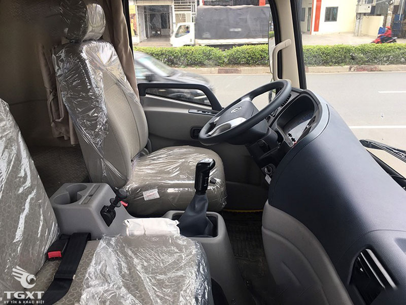 Xe Cẩu Dongfeng B180 6T7 Gắn Cẩu Unic URV504