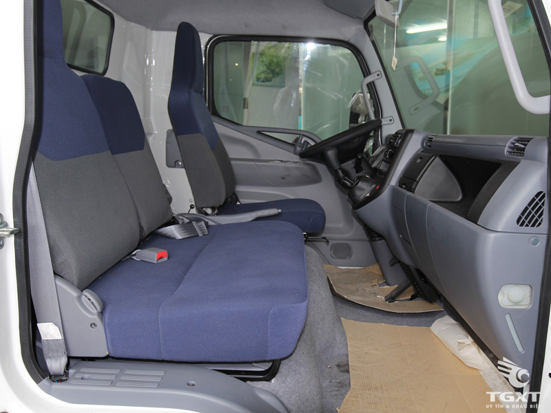 noi-that-xe-tai-Fuso-canmter4.7