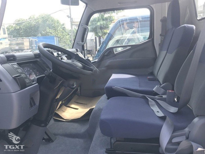 Xe Tải Fuso Canter 6.5 3.5 Tấn Thùng Bạt