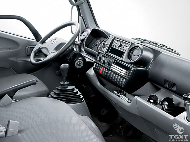 Xe Tải Hino FG 7 Tấn Chở Mô Tô Xe Máy Thùng Dài 9M