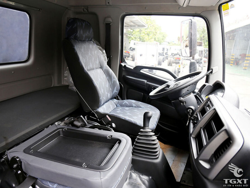 Xe Tải Chở Gia Súc Hino FM8JW7A 13 Tấn