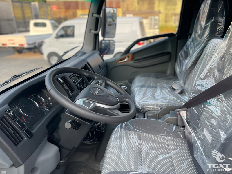 Giá Xe Tải Jac N650 E5 Thùng Kín Tải Trọng 6.5 Tấn