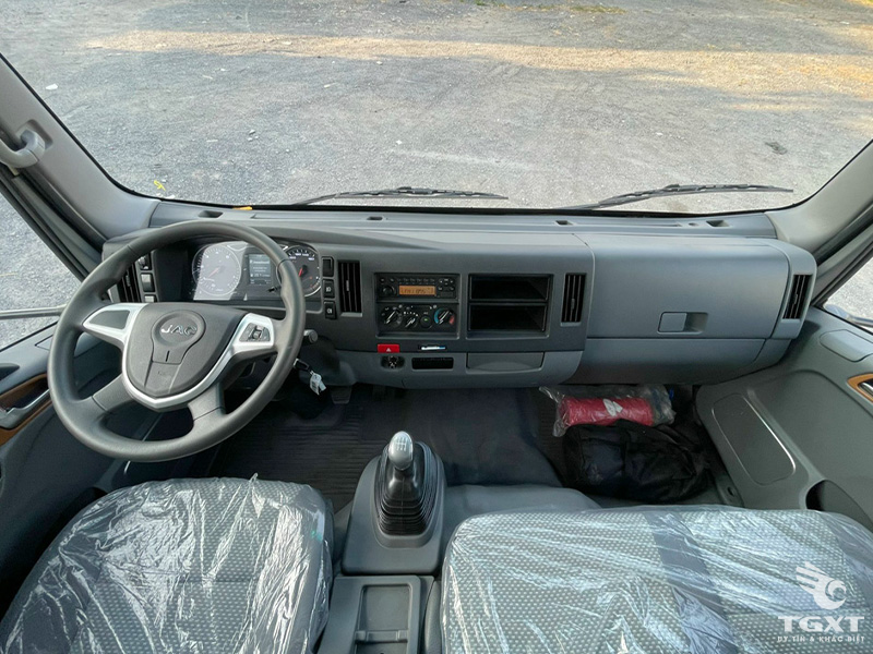 Giá Xe Tải Jac N750 Plus E5A Thùng Kín Tải Trọng 7.5 Tấn