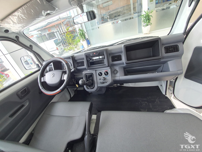 Xe Tải Suzuki Carry Pro 2019 700Kg Thùng Kín