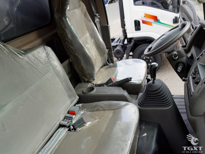 Xe Tải Teraco Tera250 2.5 Tấn Thùng Kín