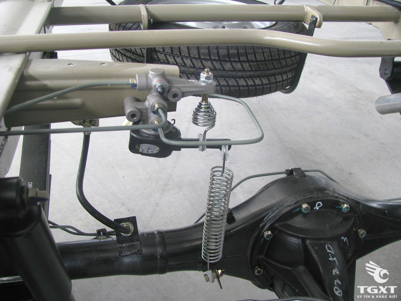 Xe Tải Dongben DB1021 800Kg Thùng Bảo Ôn