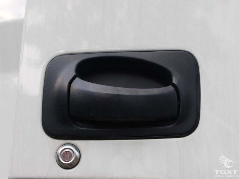 Xe Đông Lạnh Hyundai HD250 14 Tấn 3 Chân