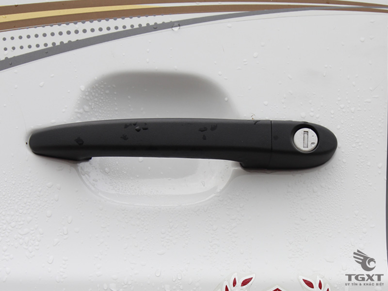 Xe Tải TaTa Super Ace Thùng Kín Cánh Dơi 990kg