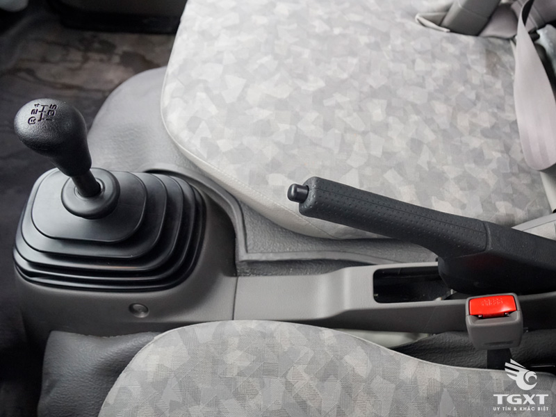 Xe Tải Hino Dutro 4 Tấn Chở Gia Súc - WU342L