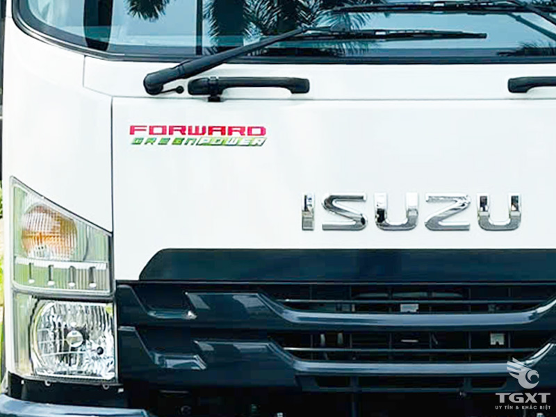 Xe Tải Isuzu FRR90NE5 6.5 Tấn Thùng Bạt