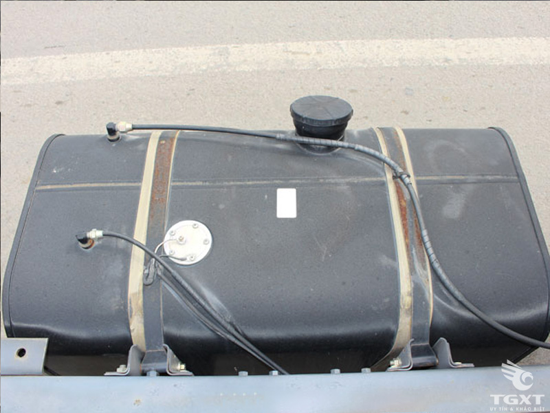 Xe Tải Dongfeng Trường Giang 7 Tấn 2 Cầu Gắn Cẩu Soosan SCS513