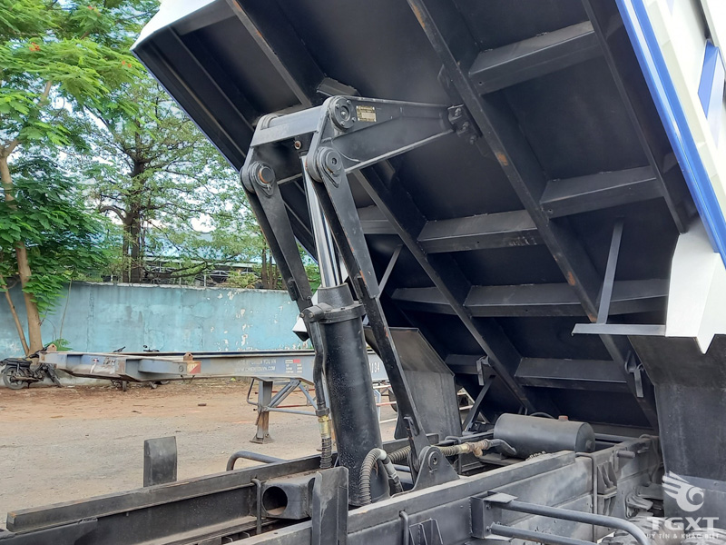 Xe Ben Isuzu 6T3 4 Khối – FRR90HE4