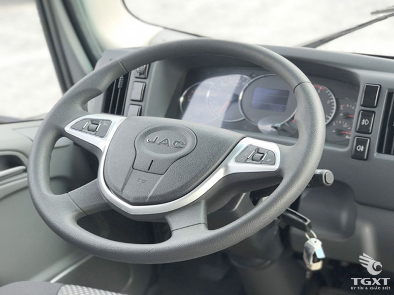 Giá Xe Tải Jac N750 Plus E5A Thùng Kín Tải Trọng 7.5 Tấn