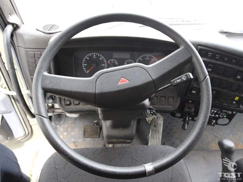 Xe Đầu Kéo Kamaz 360Hp 3 Cầu 6x6 - 65225