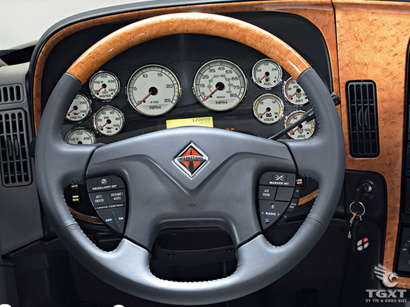 Xe Đầu Kéo Mỹ International Máy Maxxforce 2 Giường Nóc Cao