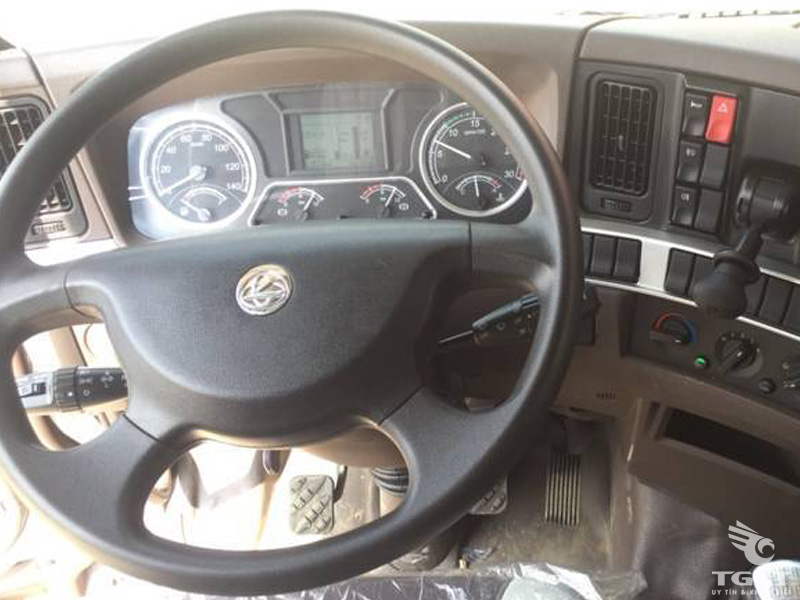 Xe Tải Chenglong LZ1310 Thùng Bạt 18 Tấn Cabin H7