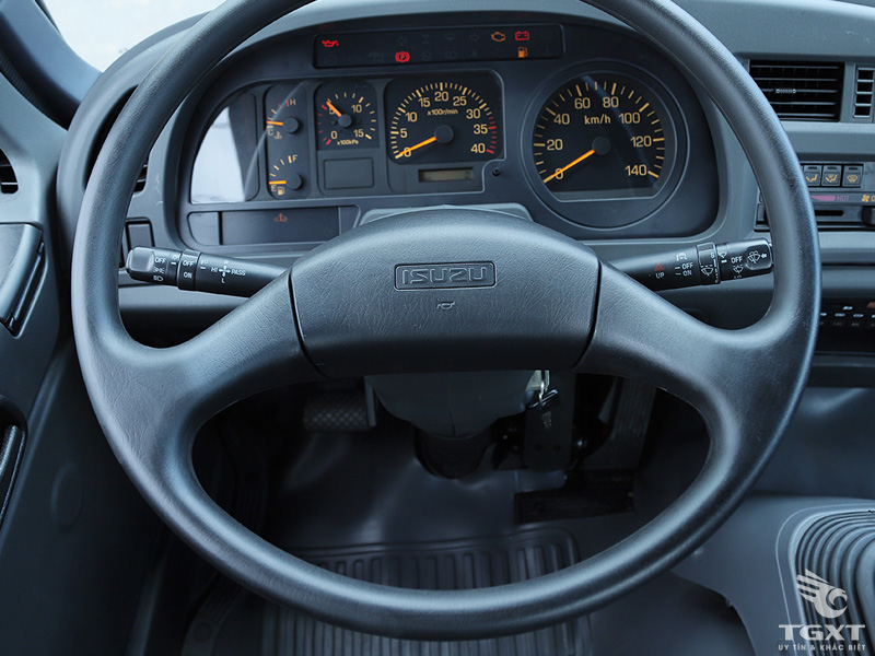 Xe Tải Vĩnh Phát FTR160 7 Tấn Chở Pallet Chứa Cấu Kiện Điện Tử