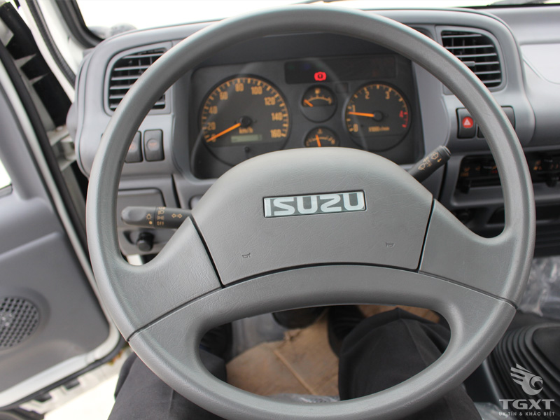 Xe Tải Isuzu Vĩnh Phát NK650 3.5 Tấn Thùng Kín