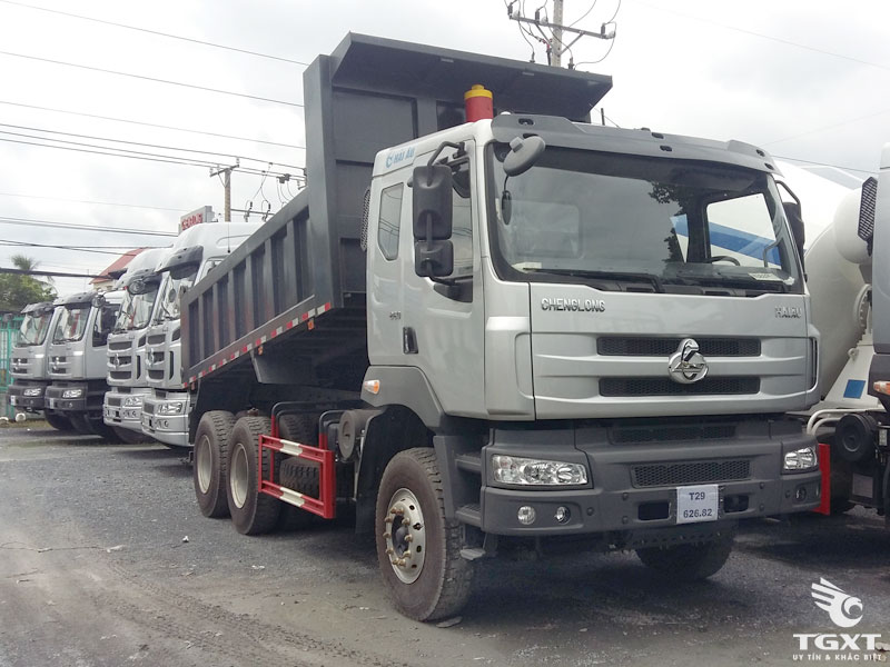 Xe Ben Chenglong 3 Chân Thùng Vuông Cầu Dầu