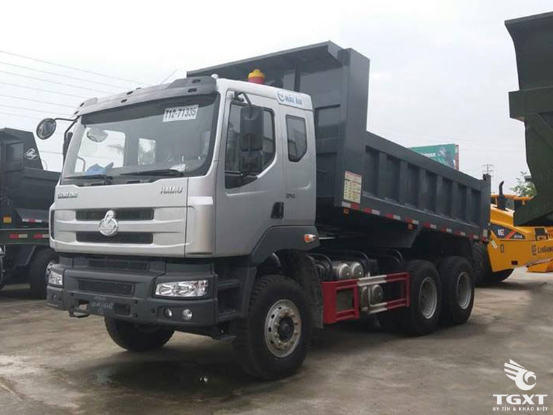 Xe Ben Chenglong 3 Chân Thùng Vuông Cầu Dầu