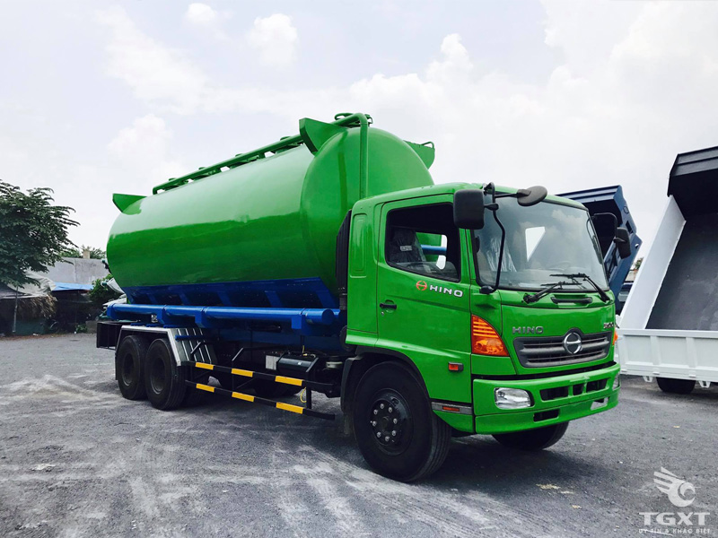 Xe Bồn Hino FG 13 Khối Chở Thức Ăn Gia Súc